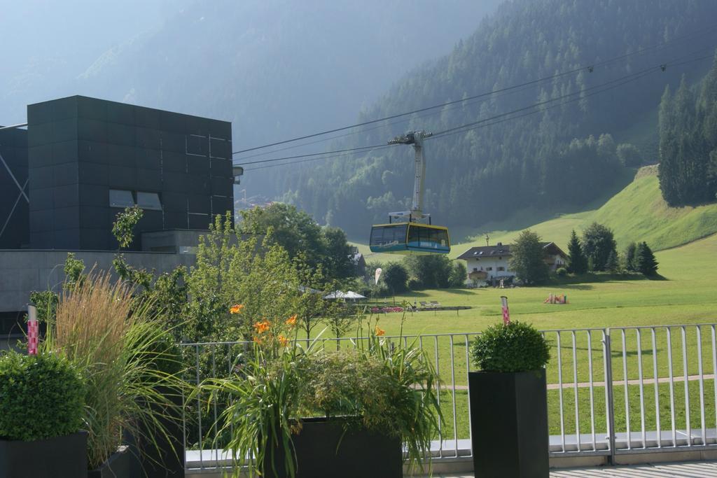 Apart Mountain Lodge Майрхофен Экстерьер фото
