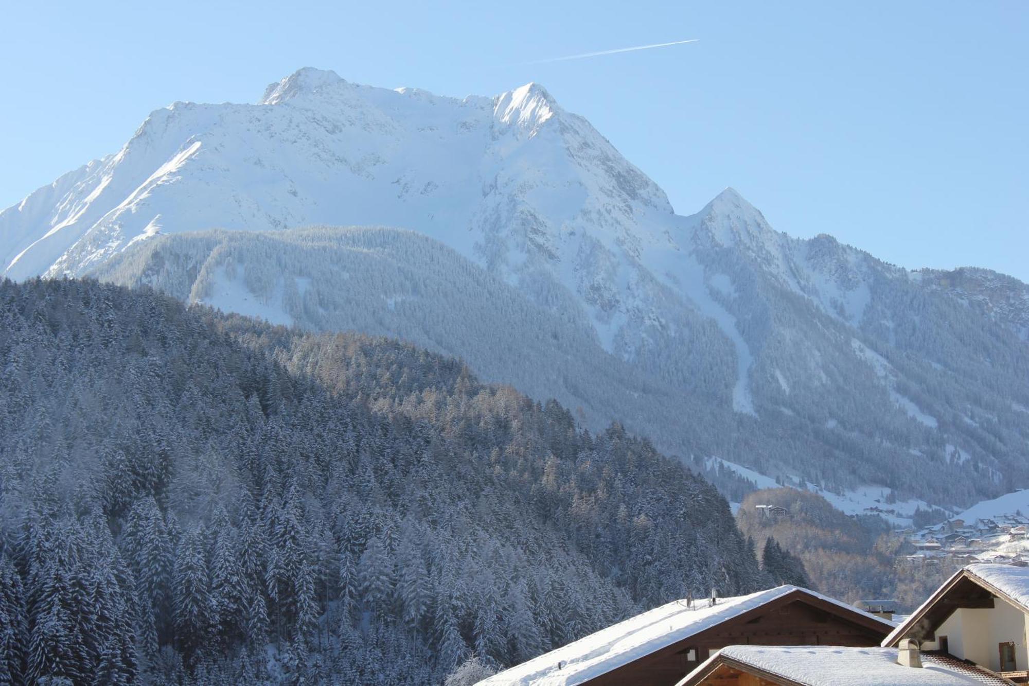 Apart Mountain Lodge Майрхофен Экстерьер фото